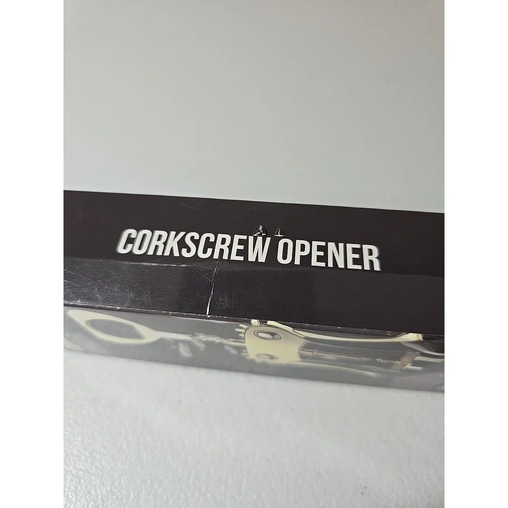 Drincarier corkscrew opener